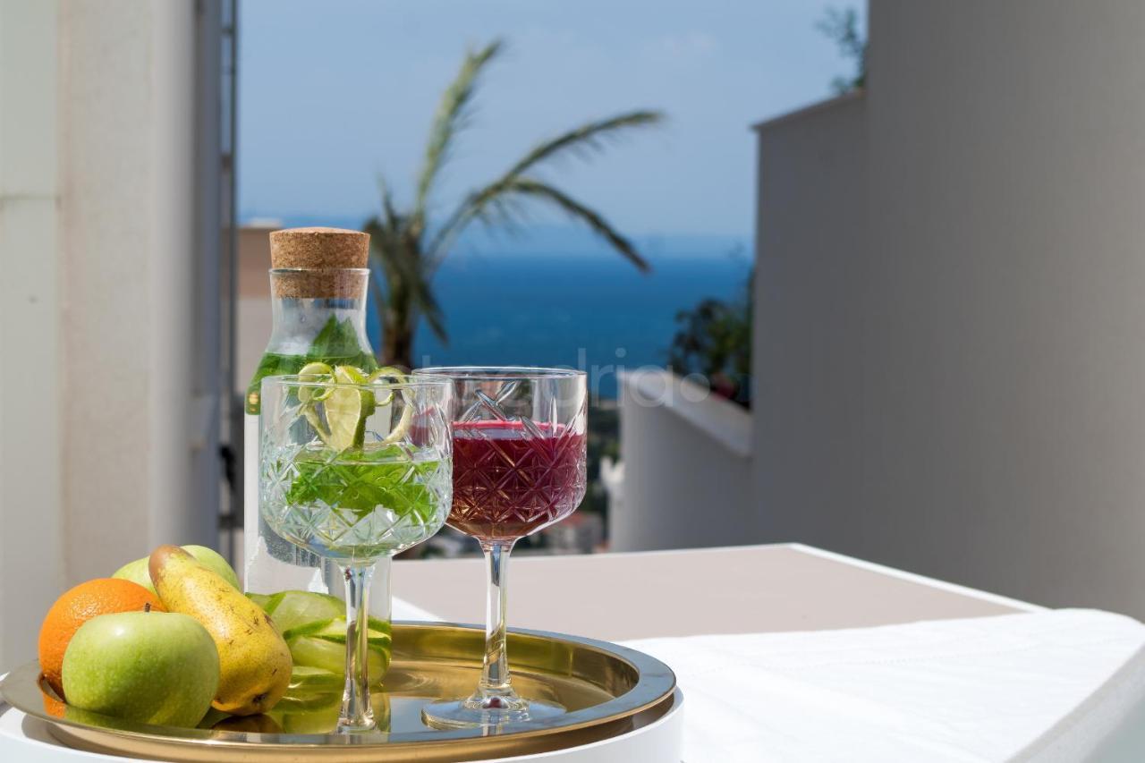 Villa Smaragd - Opal - Luxury Apt With Shared Pool And Private Hot Tub Makarska Buitenkant foto