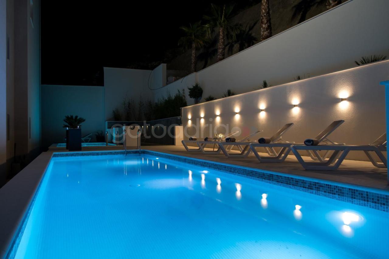 Villa Smaragd - Opal - Luxury Apt With Shared Pool And Private Hot Tub Makarska Buitenkant foto